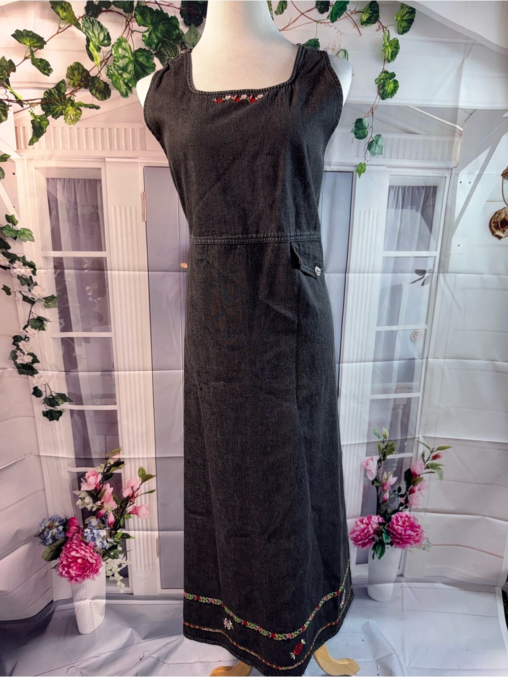 1075-Erica & Co. Vintage Black Jean Embroidered Dress